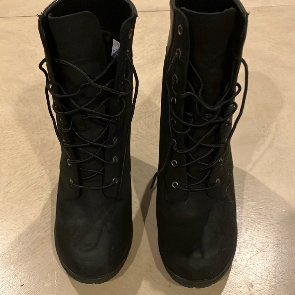 Ladies Timberland Lace Up Booties with Heel